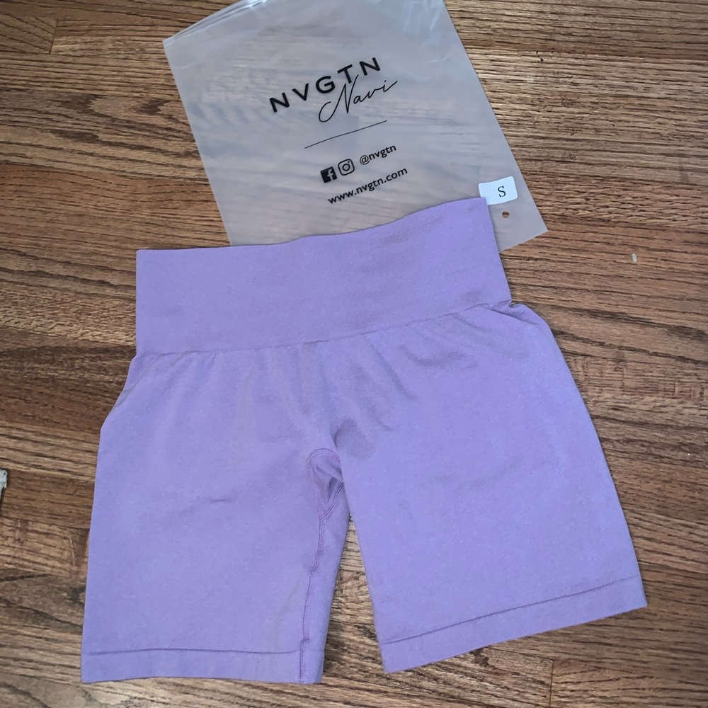 NWT NVGTN Pro Shorts in Lilac - Size Small